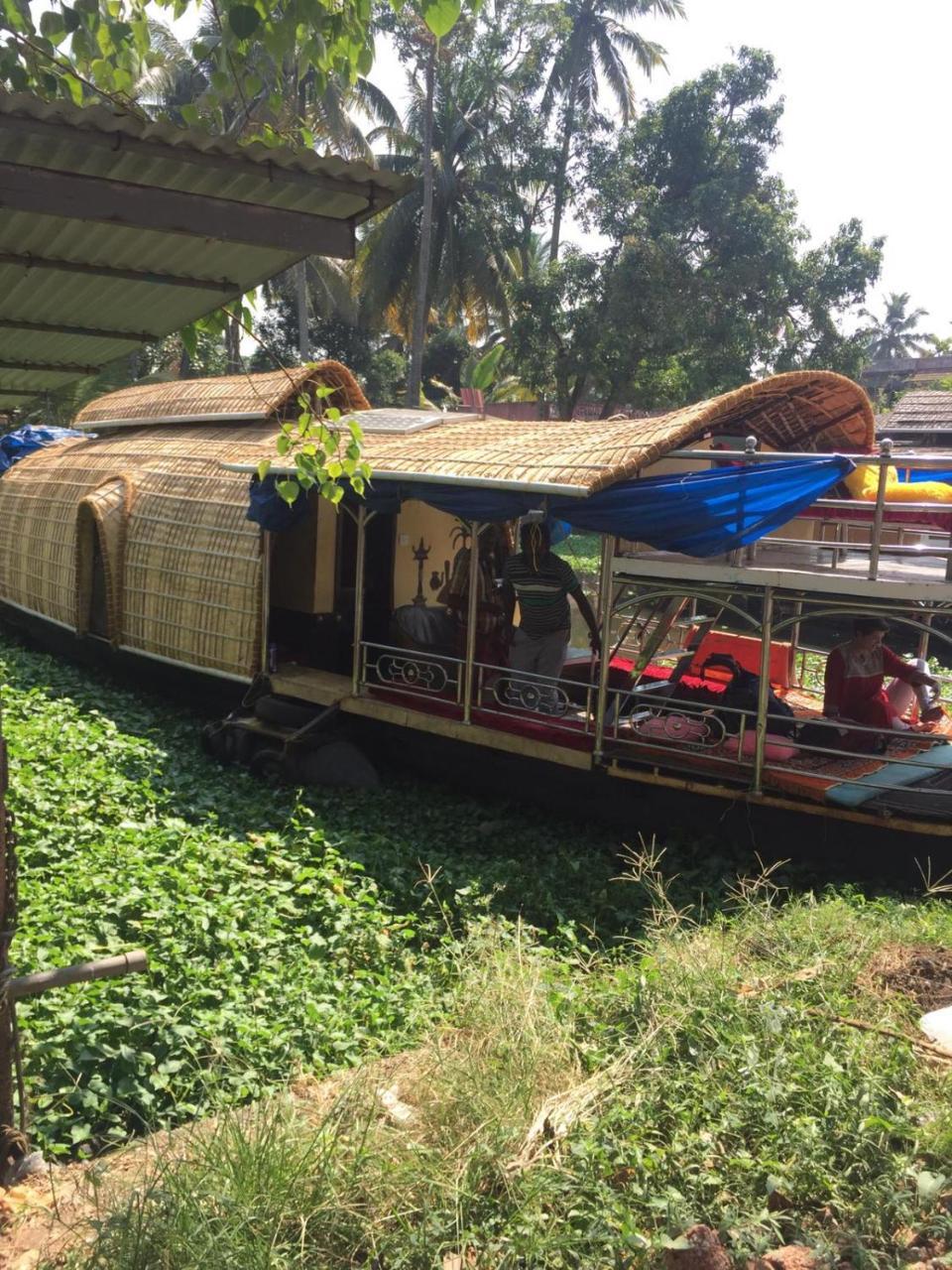 Alleppey 3 Palms Guesthouse Alappuzha Esterno foto